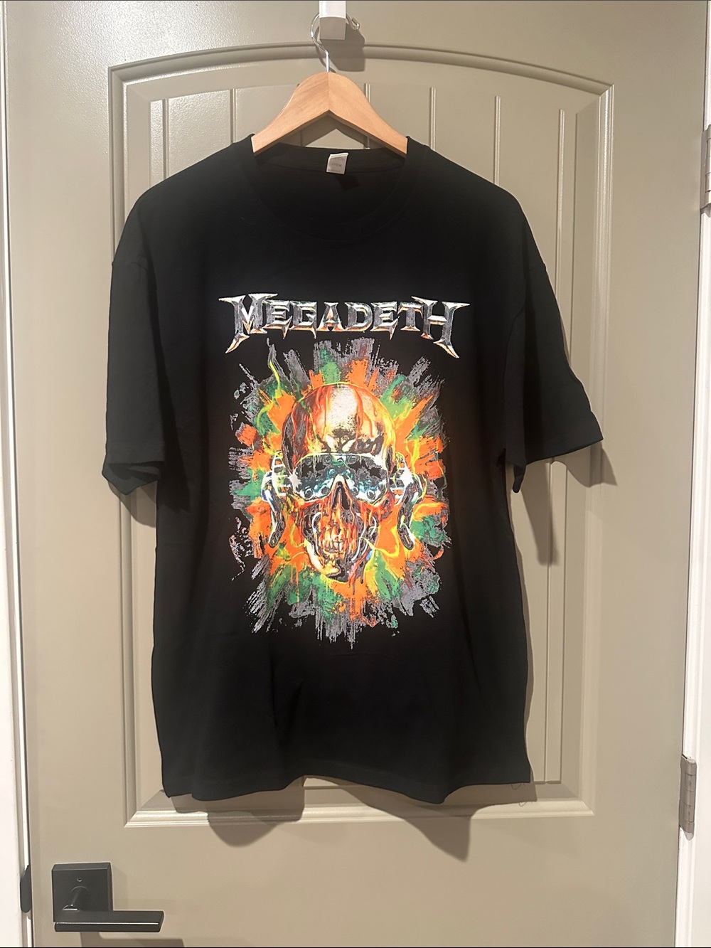 Graphic Skull Band T-Shirt L